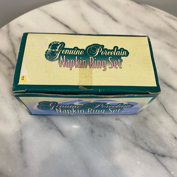 Vintage Porcelain Napkin Rings - Picture 8 of 9